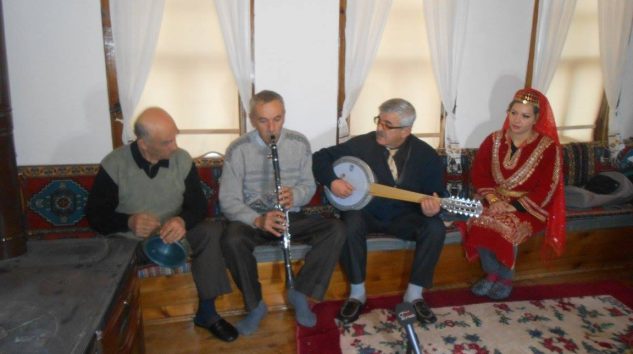 Geyve Yöresi Folklorunun Duayen İsmi Mustafa Dikmen İle Röportaj