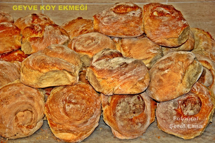 Geyve Yöresi Köy Taş Fırın Ekmeği  Tüm Doğalığı İle